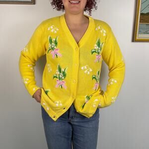 The Quacker Factory Yellow Embroidered Floral Bouquet Bow Novelty Cardigan M